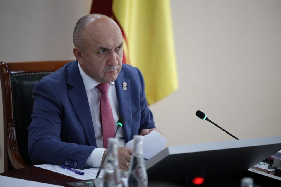 На проектирование нового пожарного депо и систем водоснабжения на селе Правительство Чувашии дополнительно направит 49 млн рублей На проектирование нового пожарного депо и систем водоснабжения на селе Правительство Чувашии дополнительно направит 49 млн рублей
