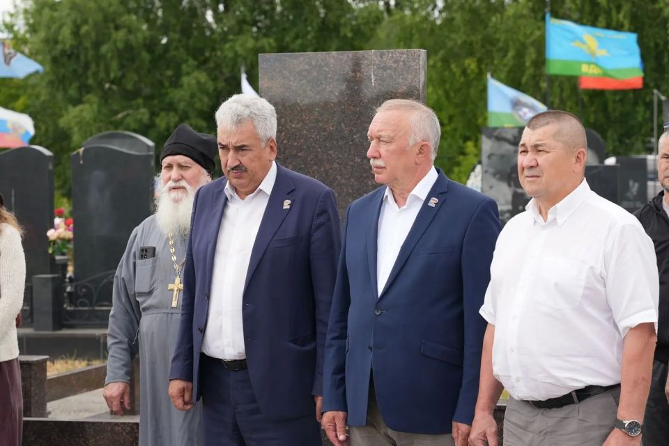 Леонид Черкесов: Исполнилось ровно 10 лет со дня ухода из жизни депутата Государственного Совета Чувашской Республики третьего и пятого созывов, председателя Комитета по бюджету, финансам и налогам Игоря Кушева Леонид Черкесов: Исполнилось ровно 10 лет со дня ухода из жизни депутата Государственного Совета Чувашской Республики третьего и пятого созывов, председателя Комитета по бюджету, финансам и налогам Игоря Кушева
