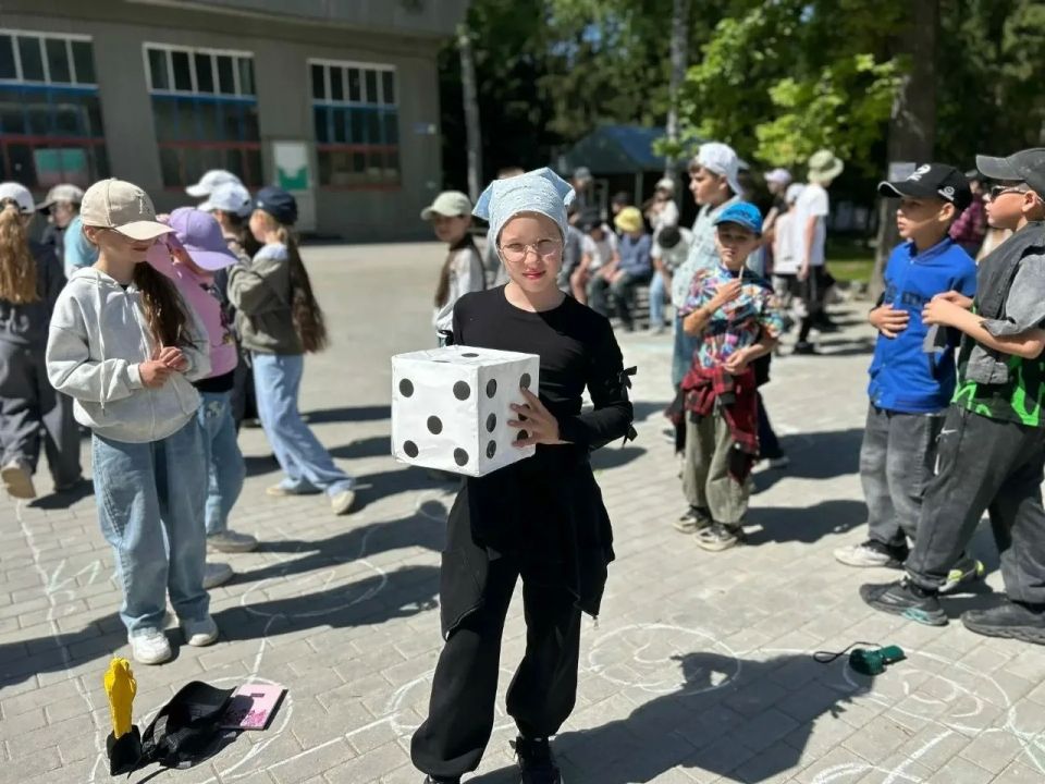 От футбола до этно-экспресса: насыщенные смены в детских лагерях Чувашии От футбола до этно-экспресса: насыщенные смены в детских лагерях Чувашии