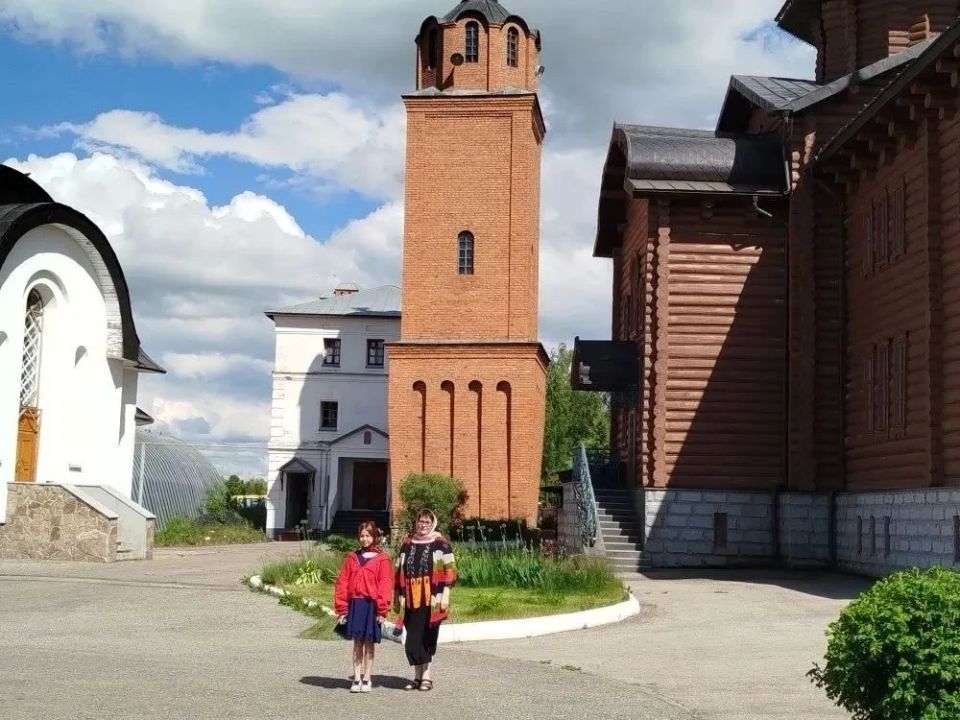 В рамках республиканского проекта «Агроэкспедиция «Один день на селе» учащиеся пришкольного лагеря Шумерлинской школы совершили увлекательное путешествие в один из самых самобытных городов Чувашии — Алатырь В рамках республиканского проекта «Агроэкспедиция «Один день на селе» учащиеся пришкольного лагеря Шумерлинской школы совершили увлекательное путешествие в один из самых самобытных городов Чувашии — Алатырь