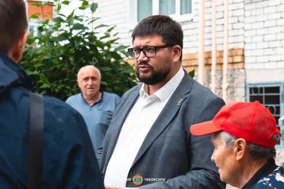 В Чебоксарах состоялся выездной прием граждан граждан, пострадавших при атаке БПЛА В Чебоксарах состоялся выездной прием граждан граждан, пострадавших при атаке БПЛА
