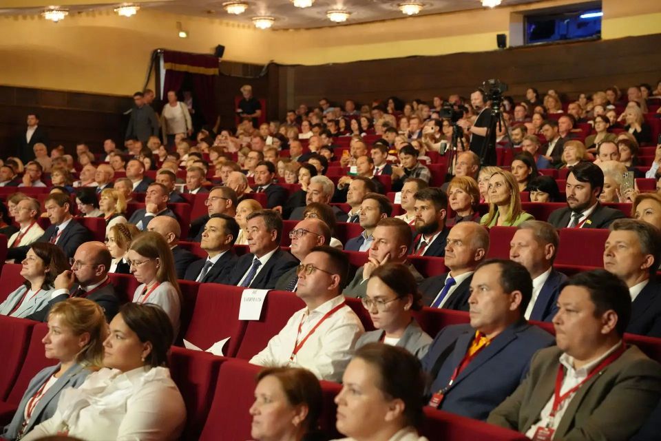 Леонид Черкесов: XVI Чебоксарский экономический форум собрал более 1,5 тысячи участников Леонид Черкесов: XVI Чебоксарский экономический форум собрал более 1,5 тысячи участников