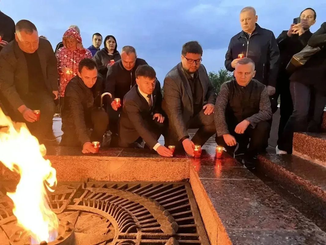 В Чебоксарах в парке Победы прошла акция «Свеча памяти» В Чебоксарах в парке Победы прошла акция «Свеча памяти»