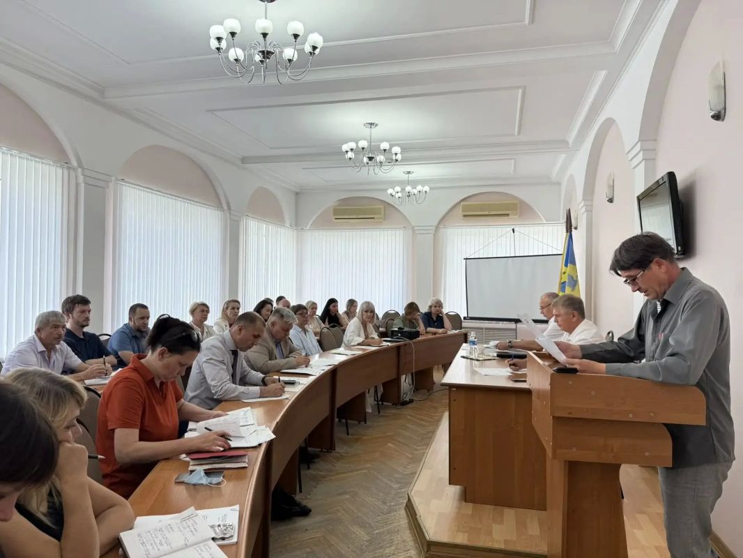 На городском совещании с руководителями структурных подразделений обсудили актуальные вопросы этой недели: На городском совещании с руководителями структурных подразделений обсудили актуальные вопросы этой недели: