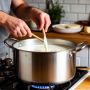 Как научиться самостоятельно готовить сыр: советы для начинающих