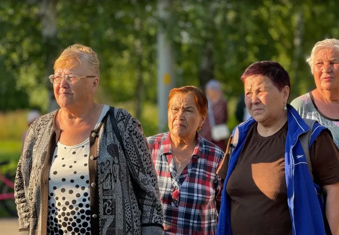 В Лапсарском парке проверили процесс благоустройства, которое стало возможным благодаря инициативным жителям и программе "НИМЕ" В Лапсарском парке проверили процесс благоустройства, которое стало возможным благодаря инициативным жителям и программе "НИМЕ"
