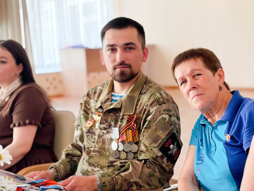 В «Гимназии № 6» Алатырского округа в рамках Всероссийской недели правовой помощи семье состоялась душевная встреча В «Гимназии № 6» Алатырского округа в рамках Всероссийской недели правовой помощи семье состоялась душевная встреча