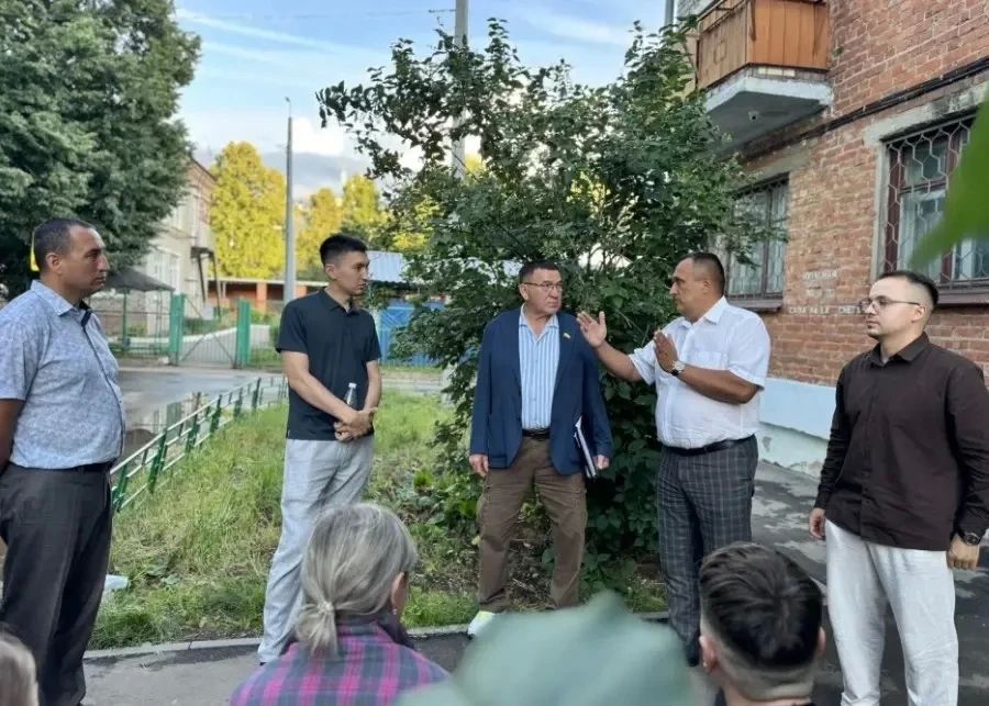 В Чебоксарах продолжаются встречи с жителями в рамках республиканской программы "НИМЕ - Народный бюджет" В Чебоксарах продолжаются встречи с жителями в рамках республиканской программы "НИМЕ - Народный бюджет"