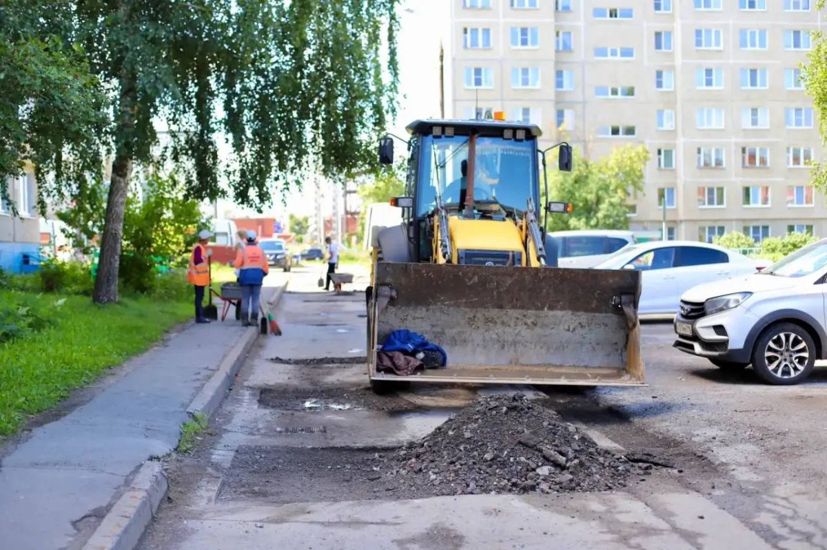 Комфорт и безопасность: в Чебоксарах продолжается ремонт дорог Комфорт и безопасность: в Чебоксарах продолжается ремонт дорог
