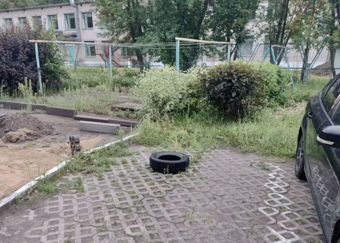 Традиционный пятничный обход по улицам и дворам состоялся с участием жителей, представителей администрации Новочебоксарска и депутатов Горсобрания Традиционный пятничный обход по улицам и дворам состоялся с участием жителей, представителей администрации Новочебоксарска и депутатов Горсобрания