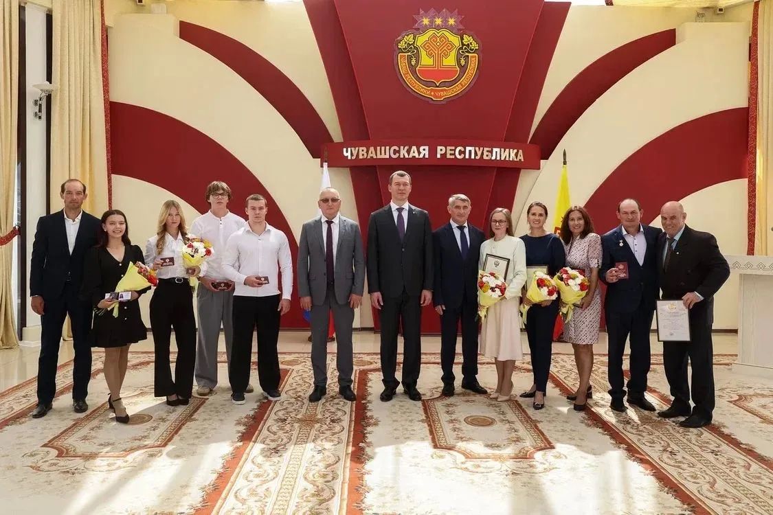 В рамках рабочего визита министр спорта РФ Михаил Дегтярёв провёл встречу с Главой Чувашии Олегом Николаевым В рамках рабочего визита министр спорта РФ Михаил Дегтярёв провёл встречу с Главой Чувашии Олегом Николаевым