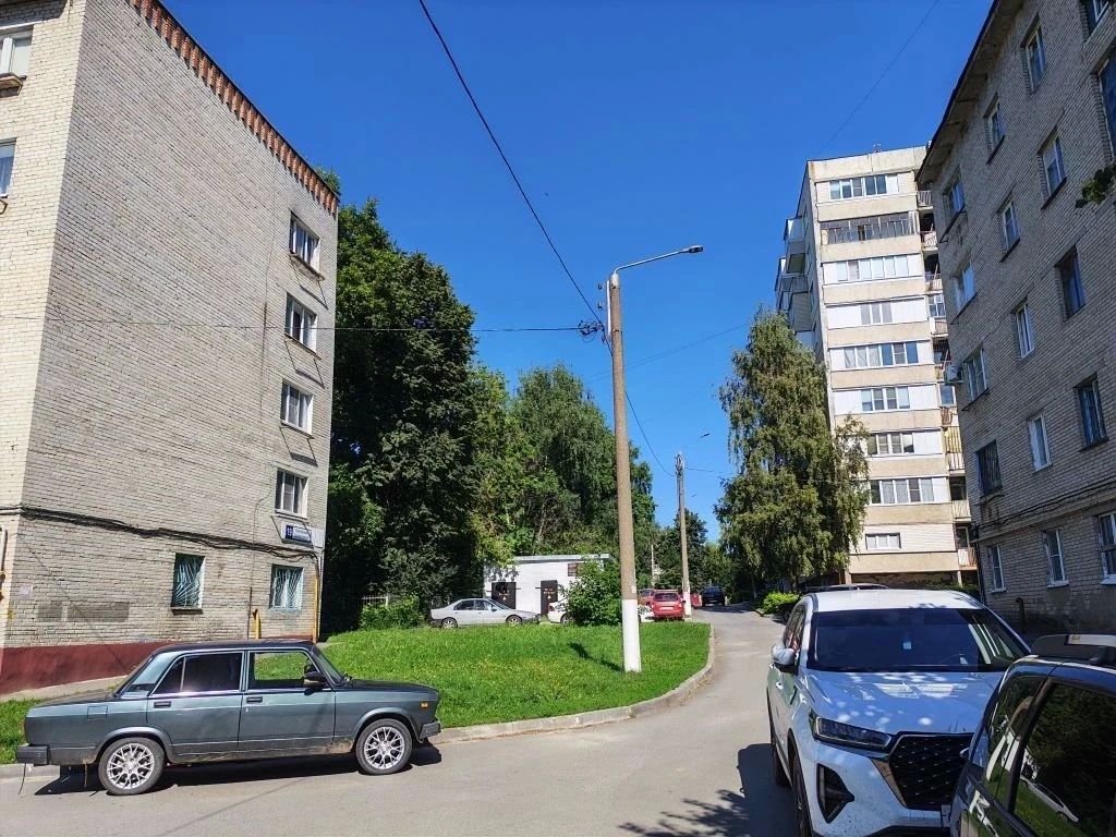 Масштабные работы по модернизации сетей уличного освещения ведутся в Новочебоксарске Масштабные работы по модернизации сетей уличного освещения ведутся в Новочебоксарске