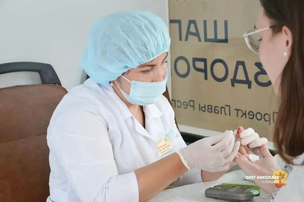 Почти 24 тысячи жителей Чувашии прошли осмотр в мобильных «Пунктах здоровья» Почти 24 тысячи жителей Чувашии прошли осмотр в мобильных «Пунктах здоровья»