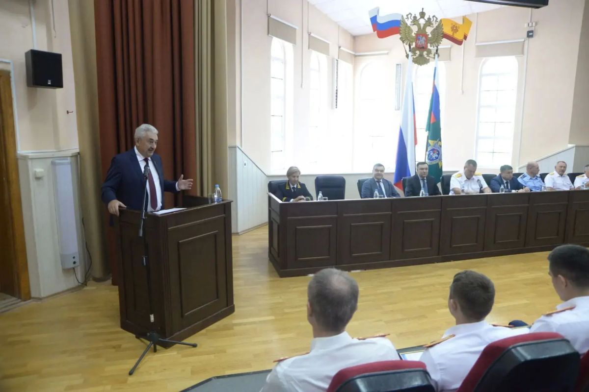 Леонид Черкесов: Уважаемые сотрудники и ветераны следственных органов Чувашской Республики