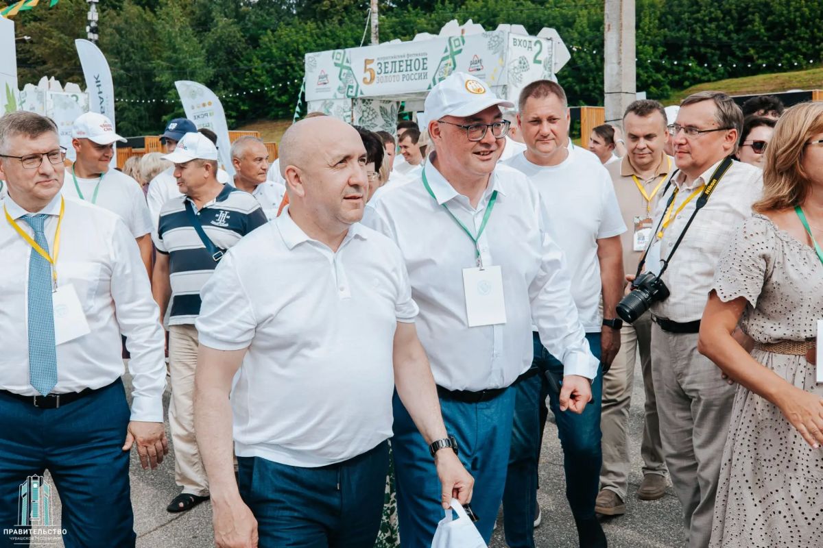 Пять лет назад мы сказали: «Давайте соберёмся» Пять лет назад мы сказали: «Давайте соберёмся»