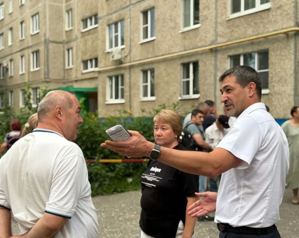 В столице Чувашии продолжаются встречи с жителями в рамках программы «НИМЕ - Народный бюджет» В столице Чувашии продолжаются встречи с жителями в рамках программы «НИМЕ - Народный бюджет»