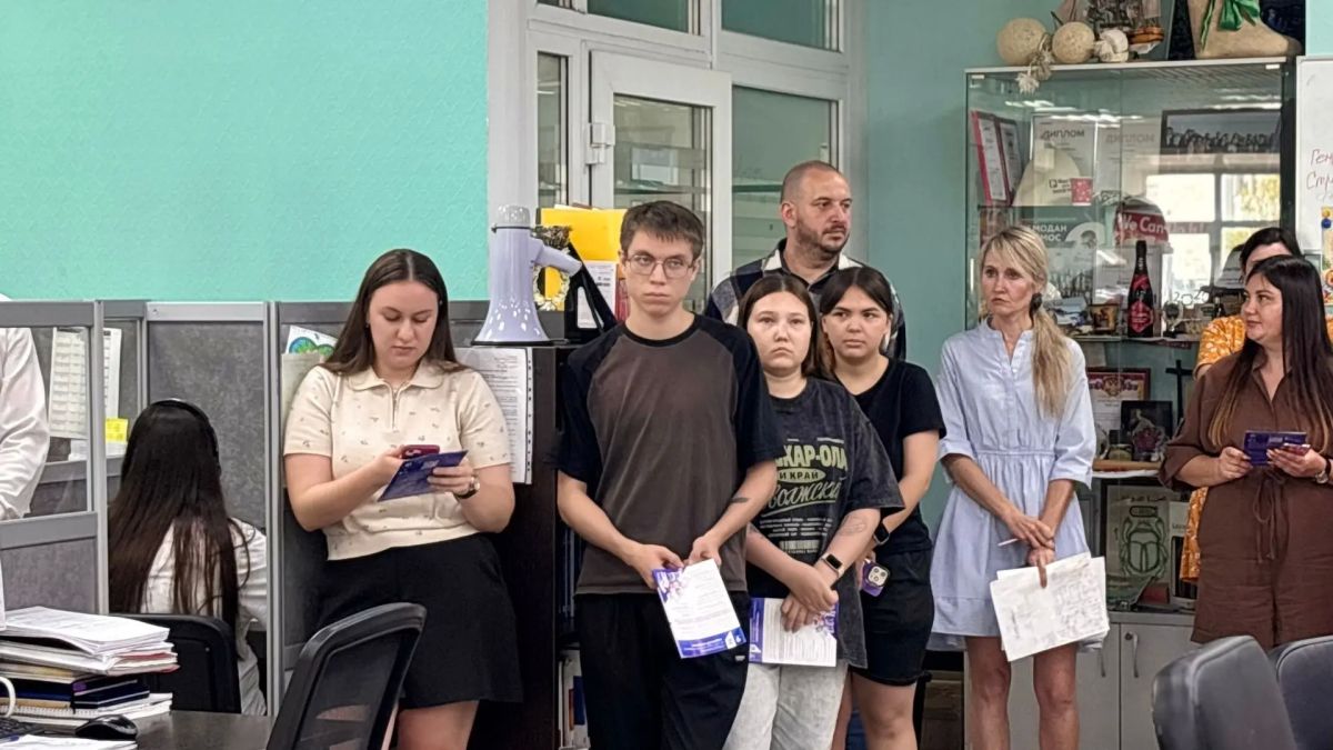 Рабочие встречи с трудовыми коллективами: диалог о развитии города Рабочие встречи с трудовыми коллективами: диалог о развитии города