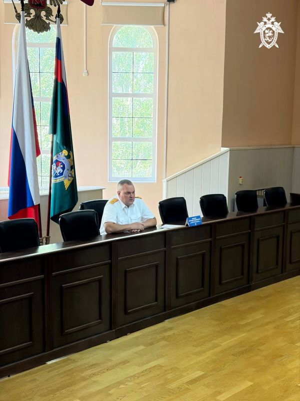 Руководитель следственного управления СК России по Чувашской Республике провёл личный приём граждан по вопросам расселения из аварийного жилья Руководитель следственного управления СК России по Чувашской Республике провёл личный приём граждан по вопросам расселения из аварийного жилья