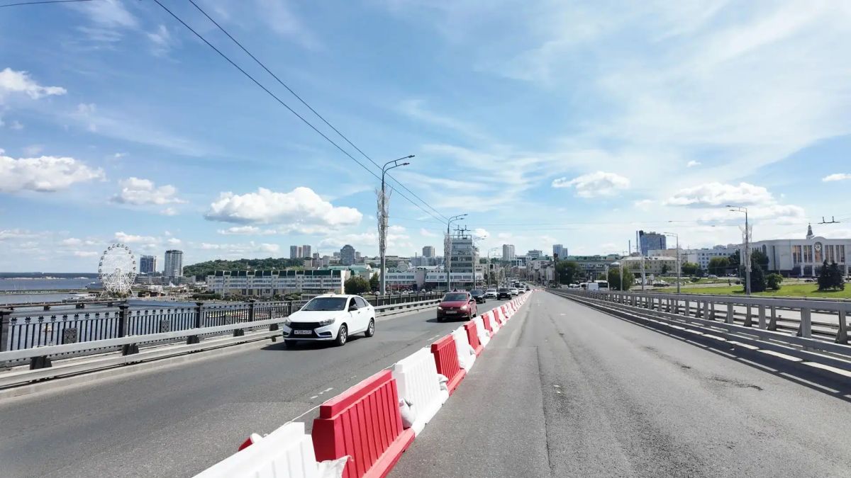На Московском мосту заменят деформационные швы и приведут в порядок покрытие – работы стартовали