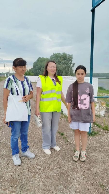 Родители учеников 5 «А» класса гимназии №1 города Ядрина Чувашии приняли участие в акции «Летний родительский патруль» Родители учеников 5 «А» класса гимназии №1 города Ядрина Чувашии приняли участие в акции «Летний родительский патруль»