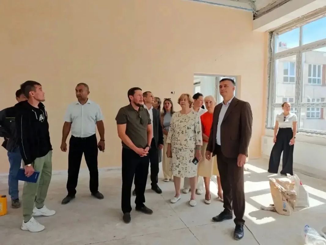 Дмитрий Захаров:. Продолжаю выезжать на объекты, где идет капитальный ремонт, чтобы понимать реальную картину на местах Дмитрий Захаров:. Продолжаю выезжать на объекты, где идет капитальный ремонт, чтобы понимать реальную картину на местах