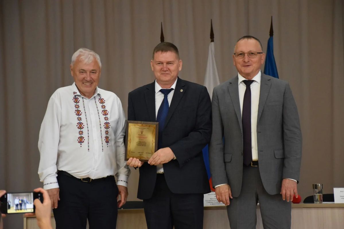 Сегодня прошло выездное заседание коллегии Министерства физической культуры и спорта Чувашской Республики, на котором обсудили организацию спортивно-массовой и физкультурной работы в муниципальных округах Чувашской Республики Сегодня прошло выездное заседание коллегии Министерства физической культуры и спорта Чувашской Республики, на котором обсудили организацию спортивно-массовой и физкультурной работы в муниципальных округах Чувашской Республики