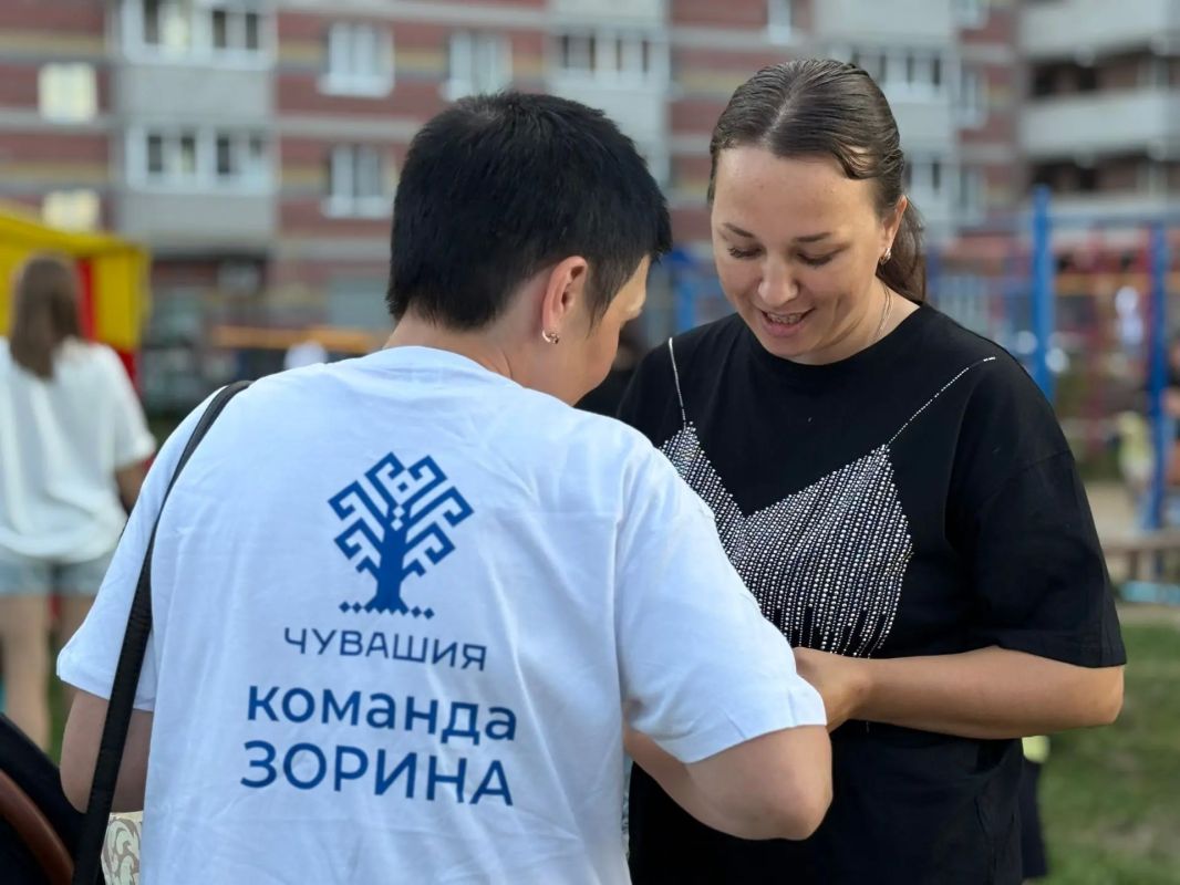 Соседи становятся ближе: душевный праздник прошёл на Правой Набережной Сугутки Соседи становятся ближе: душевный праздник прошёл на Правой Набережной Сугутки