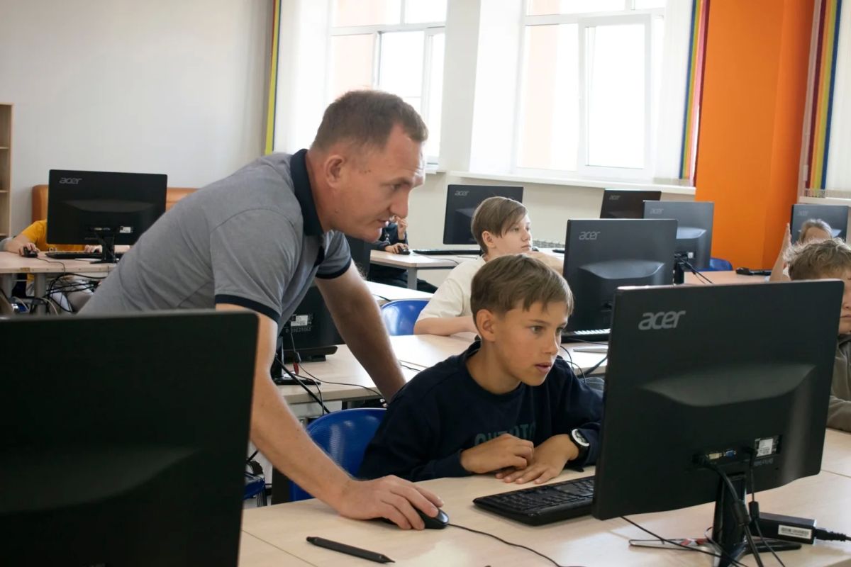 В «Кванториуме» стартовал инженерный интенсив «Город, который построили дети» В «Кванториуме» стартовал инженерный интенсив «Город, который построили дети»
