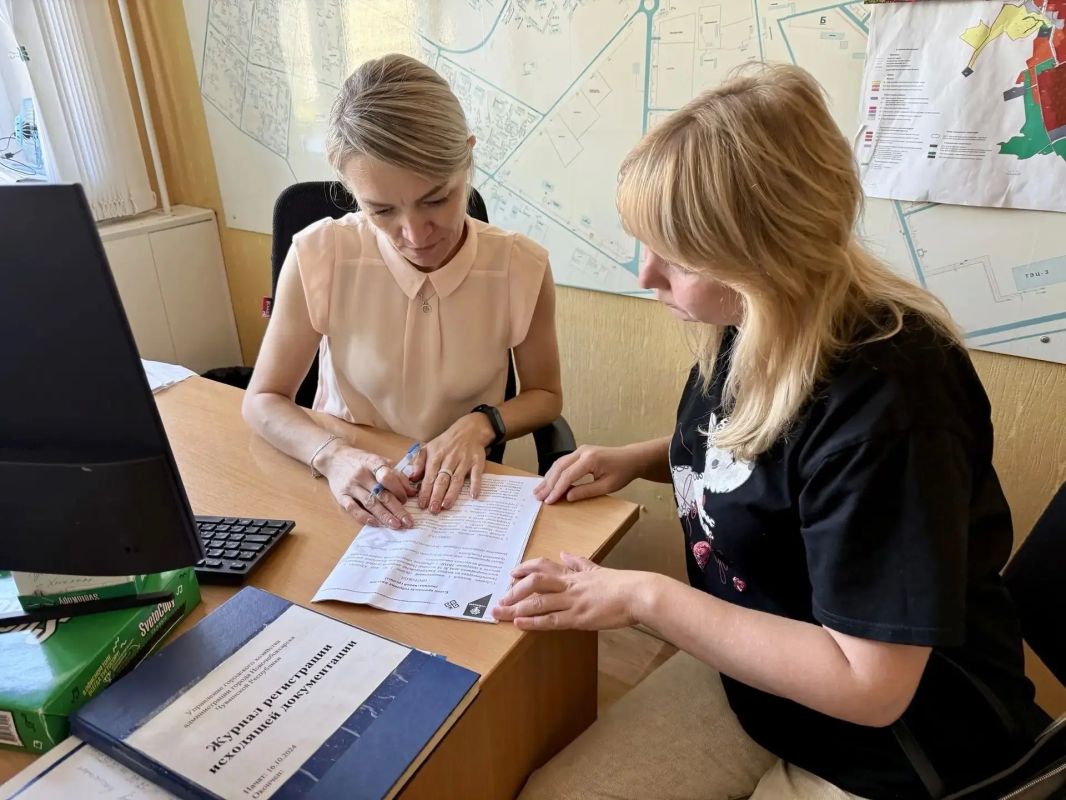 Безопасная детская площадка по ул. Первомайской, 38 появится в 2027 году по программе Главы Чувашии Олега Николаева «НИМЕ — Народный бюджет» Безопасная детская площадка по ул. Первомайской, 38 появится в 2027 году по программе Главы Чувашии Олега Николаева «НИМЕ — Народный бюджет»