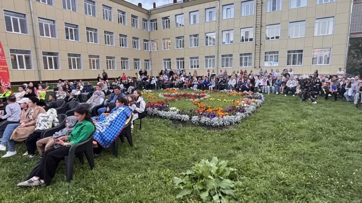 Кинопоказ под открытым небом: лето в Чебоксарах продолжает радовать яркими событиями! Кинопоказ под открытым небом: лето в Чебоксарах продолжает радовать яркими событиями!