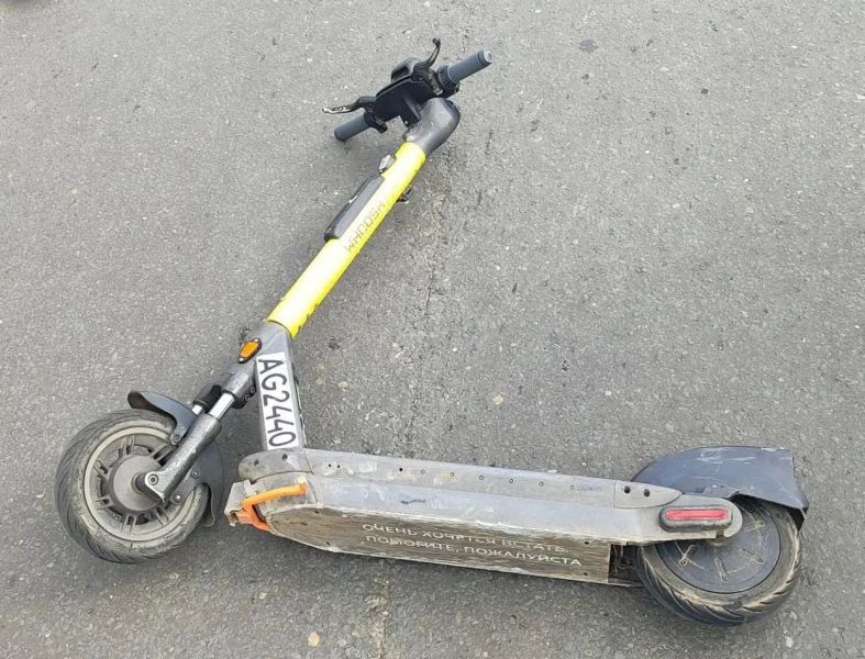В Чебоксарах в ДТП пострадал школьник на арендованном самокате В Чебоксарах в ДТП пострадал школьник на арендованном самокате