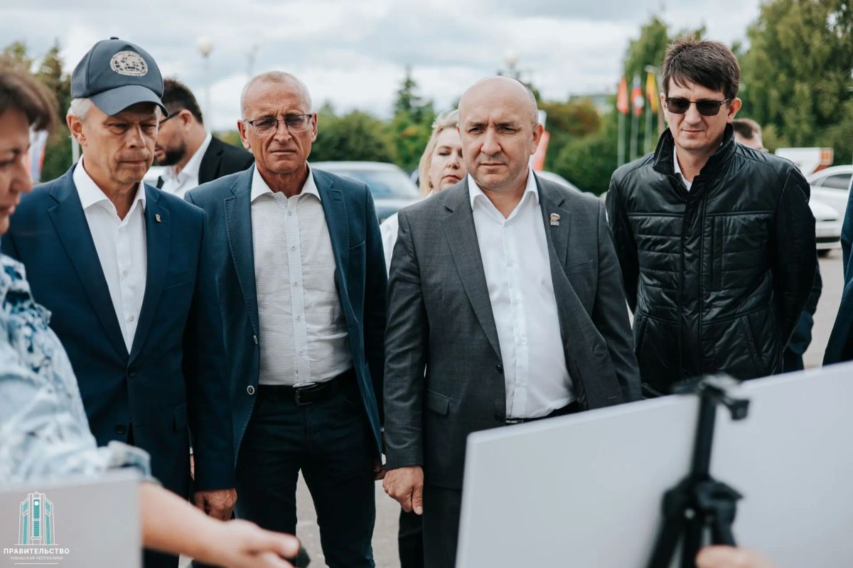 Площадки Дворца культуры имени П.П. Хузангая в Чебоксарах сохранят для творческих коллективов, сообщил Председатель Правительства Чувашии Сергей Артамонов Площадки Дворца культуры имени П.П. Хузангая в Чебоксарах сохранят для творческих коллективов, сообщил Председатель Правительства Чувашии Сергей Артамонов
