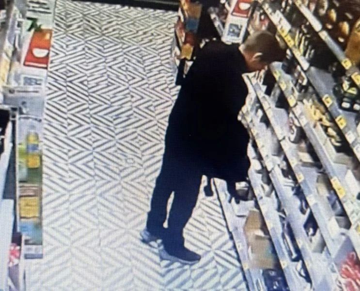 В Чебоксарах начальник ОП №3 в свой день рождения задержал серийного магазинного вора, находившегося в розыске В Чебоксарах начальник ОП №3 в свой день рождения задержал серийного магазинного вора, находившегося в розыске