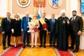 Глава Чувашии Олег Николаев поздравил Почетных граждан города Чебоксары, которыми в этом году стали сразу два представителя здравоохранения