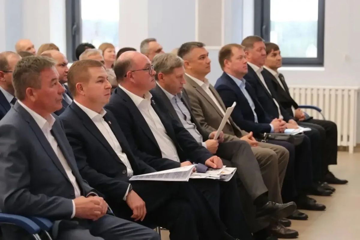Дмитрий Захаров:. Вместе с командой правительства Чувашии в рамках проекта «Открытый разговор» работали в Чебоксарском округе Дмитрий Захаров:. Вместе с командой правительства Чувашии в рамках проекта «Открытый разговор» работали в Чебоксарском округе