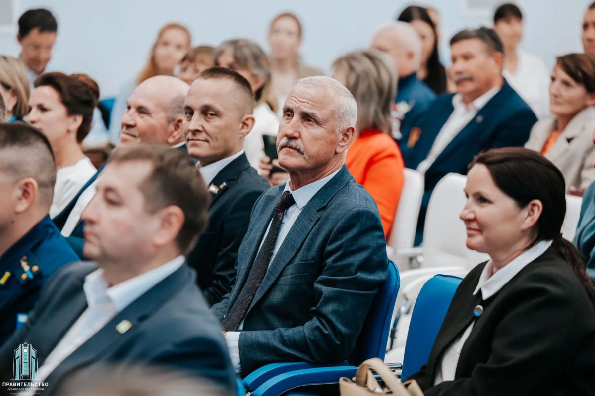 Чебоксарский округ стал десятым по счёту, куда приехало Правительство Чувашии с проектом «Открытый разговор» Чебоксарский округ стал десятым по счёту, куда приехало Правительство Чувашии с проектом «Открытый разговор»