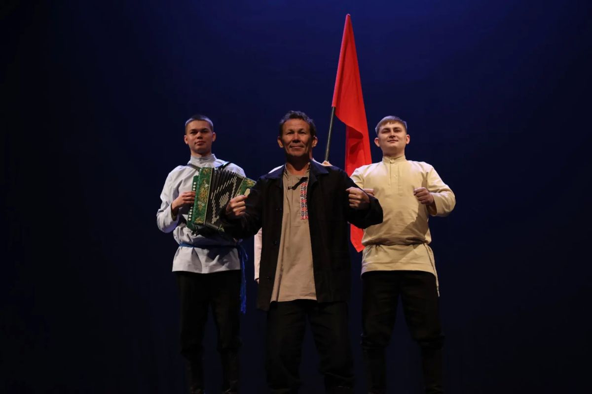 Чувашский драмтеатр представит спектакль в Москве на X фестивале «Биеннале театрального искусства Чувашский драмтеатр представит спектакль в Москве на X фестивале «Биеннале театрального искусства