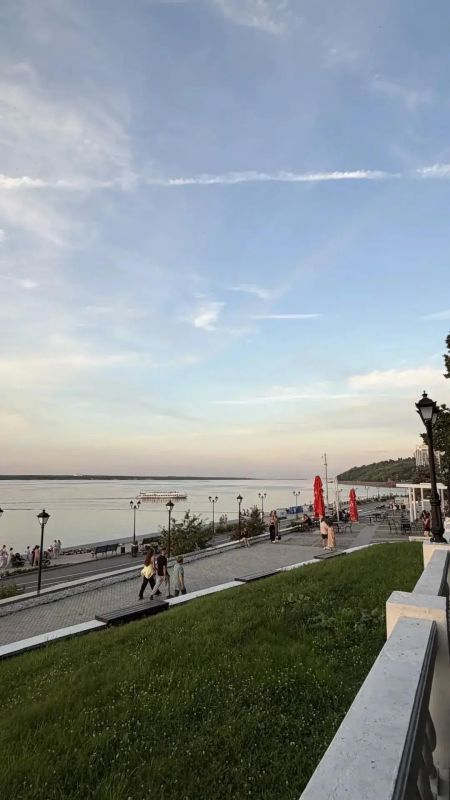 В середине августа мы традиционно отмечаем день самого главного для каждого чуваша города – наших любимых Чебоксар В середине августа мы традиционно отмечаем день самого главного для каждого чуваша города – наших любимых Чебоксар