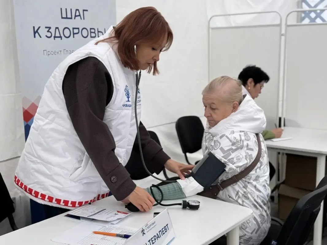 Меддесант остановился на Красной площади: проверьте здоровье бесплатно до 17:00 Меддесант остановился на Красной площади: проверьте здоровье бесплатно до 17:00