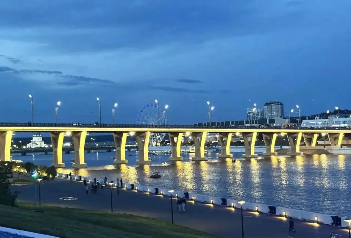Анатолий Аксаков поздравил чебоксарцев с Днем города Анатолий Аксаков поздравил чебоксарцев с Днем города