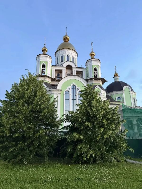 В середине августа мы традиционно отмечаем день самого главного для каждого чуваша города – наших любимых Чебоксар В середине августа мы традиционно отмечаем день самого главного для каждого чуваша города – наших любимых Чебоксар