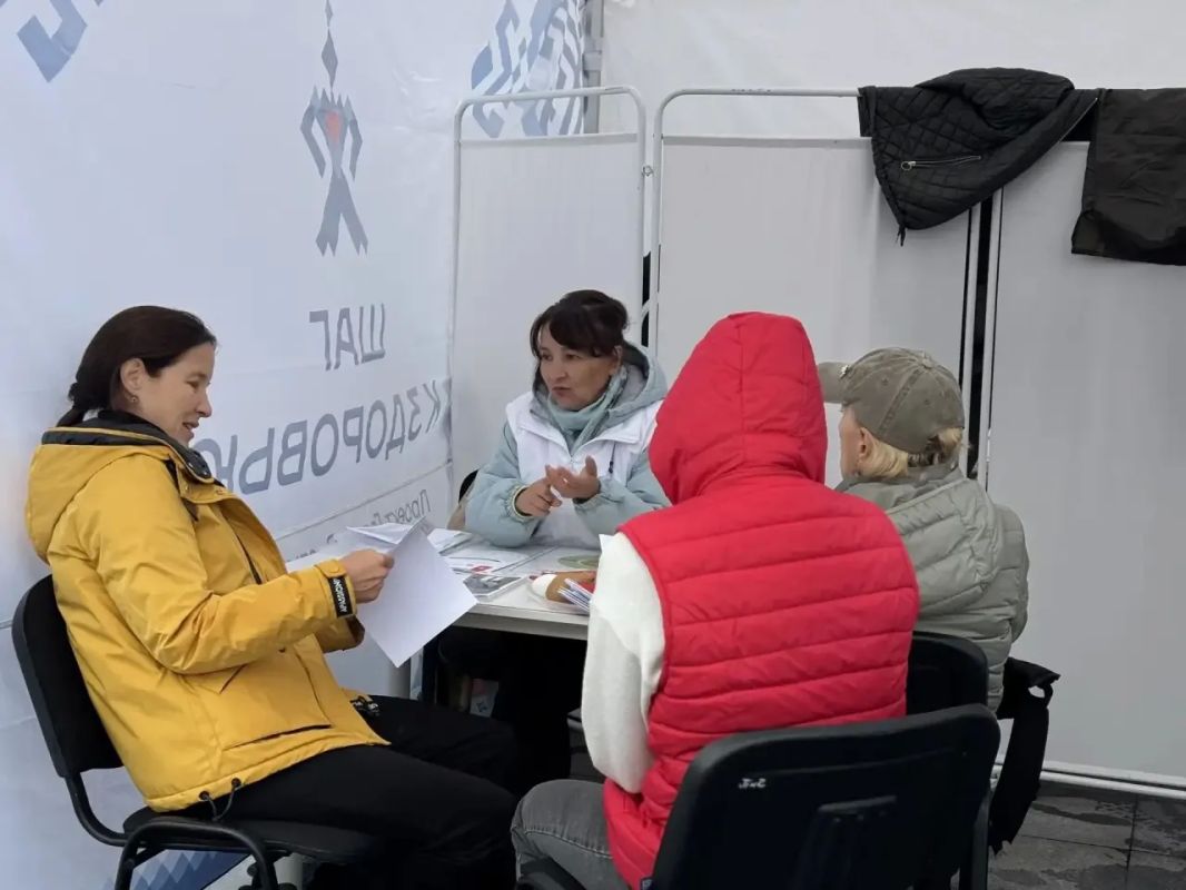 Меддесант остановился на Красной площади: проверьте здоровье бесплатно до 17:00 Меддесант остановился на Красной площади: проверьте здоровье бесплатно до 17:00