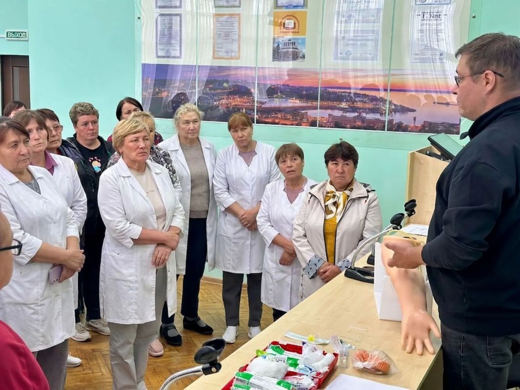 Фельдшеры Чувашии повышают квалификацию в Институте усовершенствования врачей в рамках проекта «ФАП – центр притяжения здоровья» Фельдшеры Чувашии повышают квалификацию в Институте усовершенствования врачей в рамках проекта «ФАП – центр притяжения здоровья»