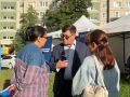 Жители Калининского района обсудили развитие города и проверили свое здоровье
