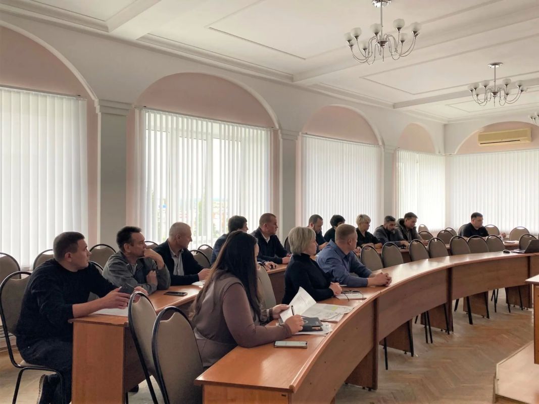 Состоялось очередное совещание с представителями УК Состоялось очередное совещание с представителями УК