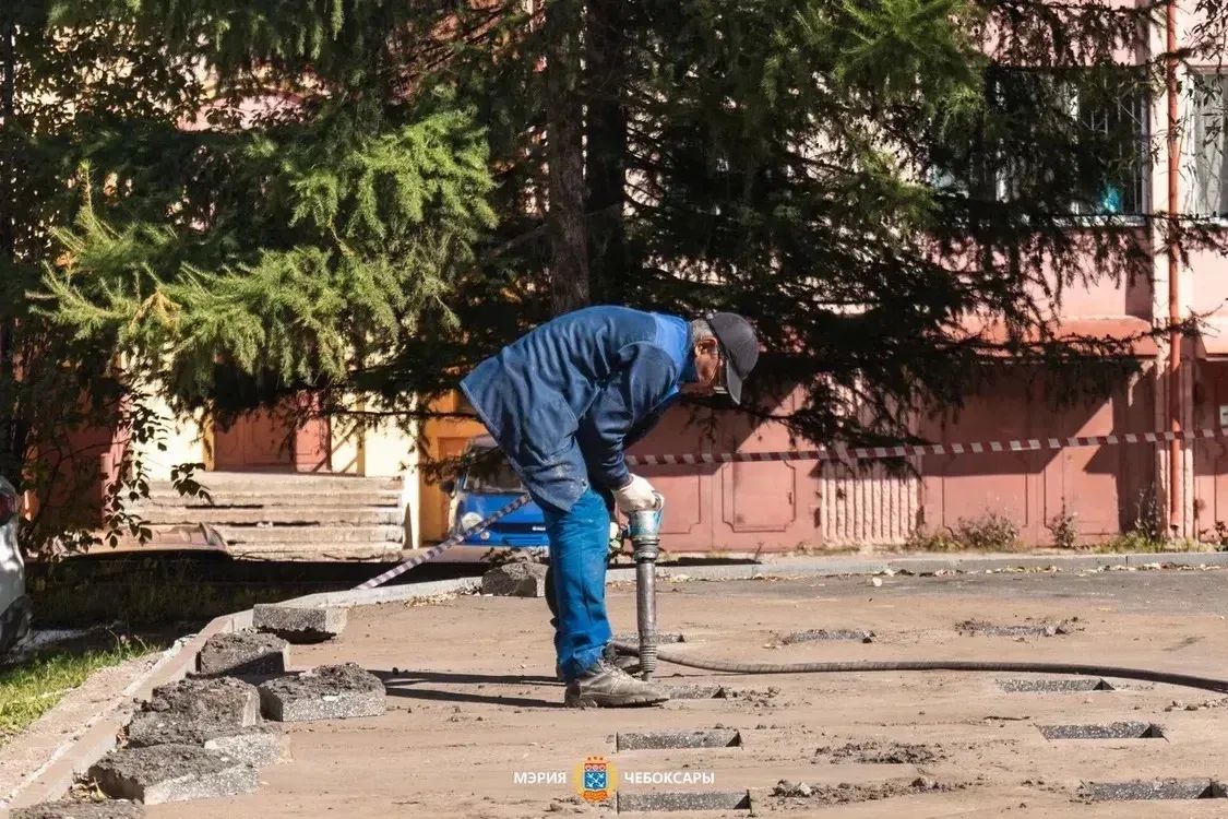 Станислав Трофимов: Микрорайон Соляное: благоустройство дворов по программе инициативного бюджетирования Станислав Трофимов: Микрорайон Соляное: благоустройство дворов по программе инициативного бюджетирования