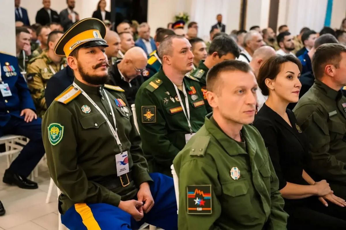 Олег Николаев: Приветствовал участников семинара всероссийского проекта «Твой Герой» для ветеранов и участников СВО Олег Николаев: Приветствовал участников семинара всероссийского проекта «Твой Герой» для ветеранов и участников СВО