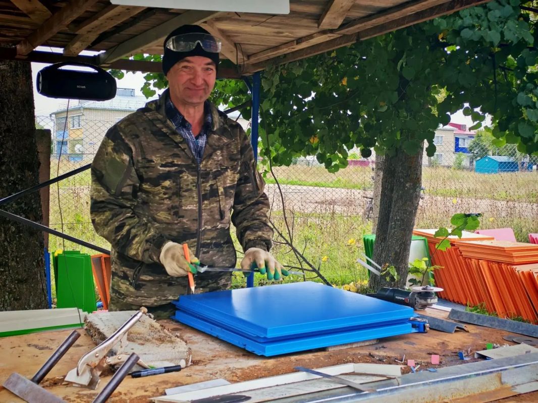 В Козловском округе близится к финишу капремонт детского сада «Василёк», расположенного на станции Тюрлема В Козловском округе близится к финишу капремонт детского сада «Василёк», расположенного на станции Тюрлема