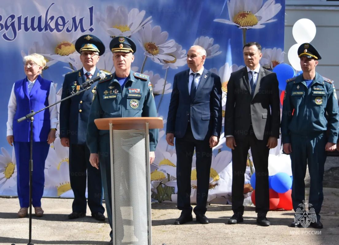 Новочебоксарские кадеты встретили 1 сентября Новочебоксарские кадеты встретили 1 сентября