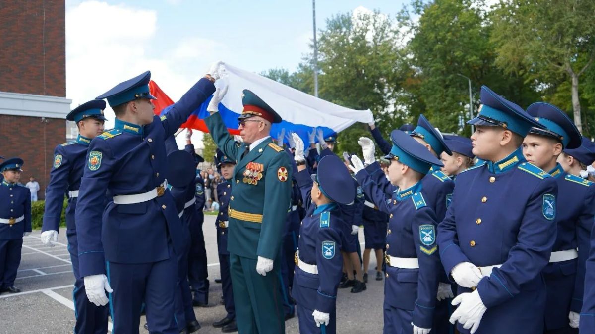 1 сентября в Чувашском кадетском корпусе состоялось тематическое занятие, посвященное Дню знаний 1 сентября в Чувашском кадетском корпусе состоялось тематическое занятие, посвященное Дню знаний